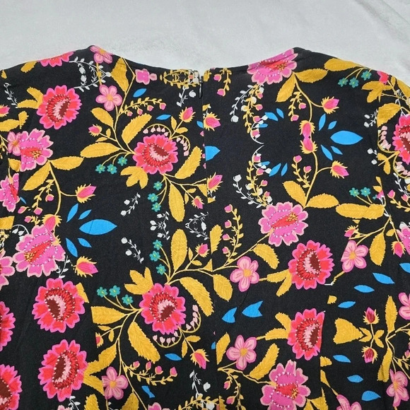 Express Black Floral Print Romper, Long Sleeves, Lightweight, V-Neck, Sz 12, EUC - Picture 9 of 12